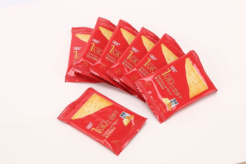 一片一片停不下來的土豆小餅干！薄、香、脆讓人流連忘返